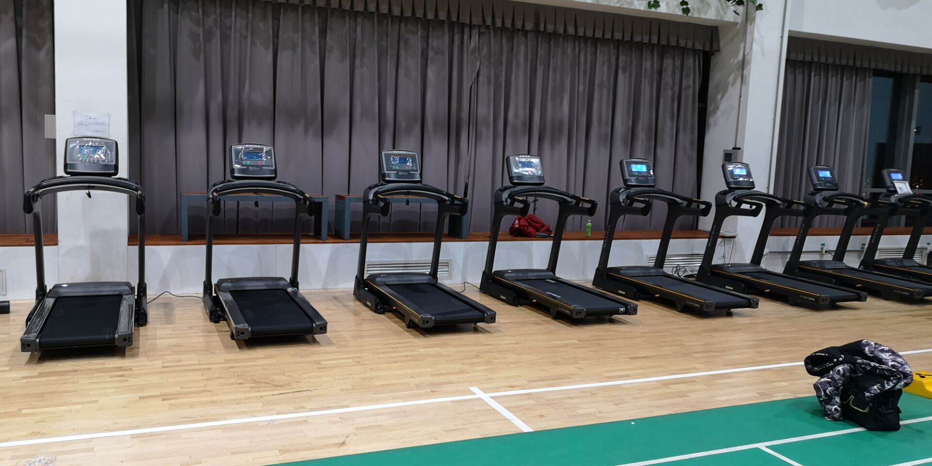 跑步機(jī) 跑步機(jī)