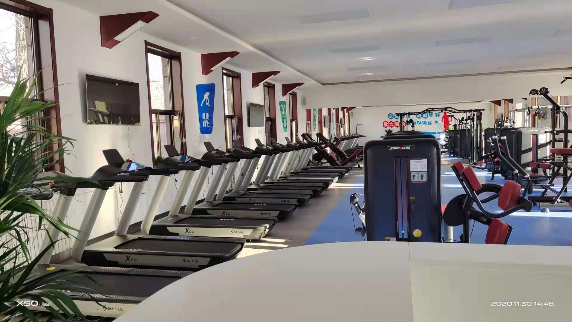 健身房器材 健身房器材