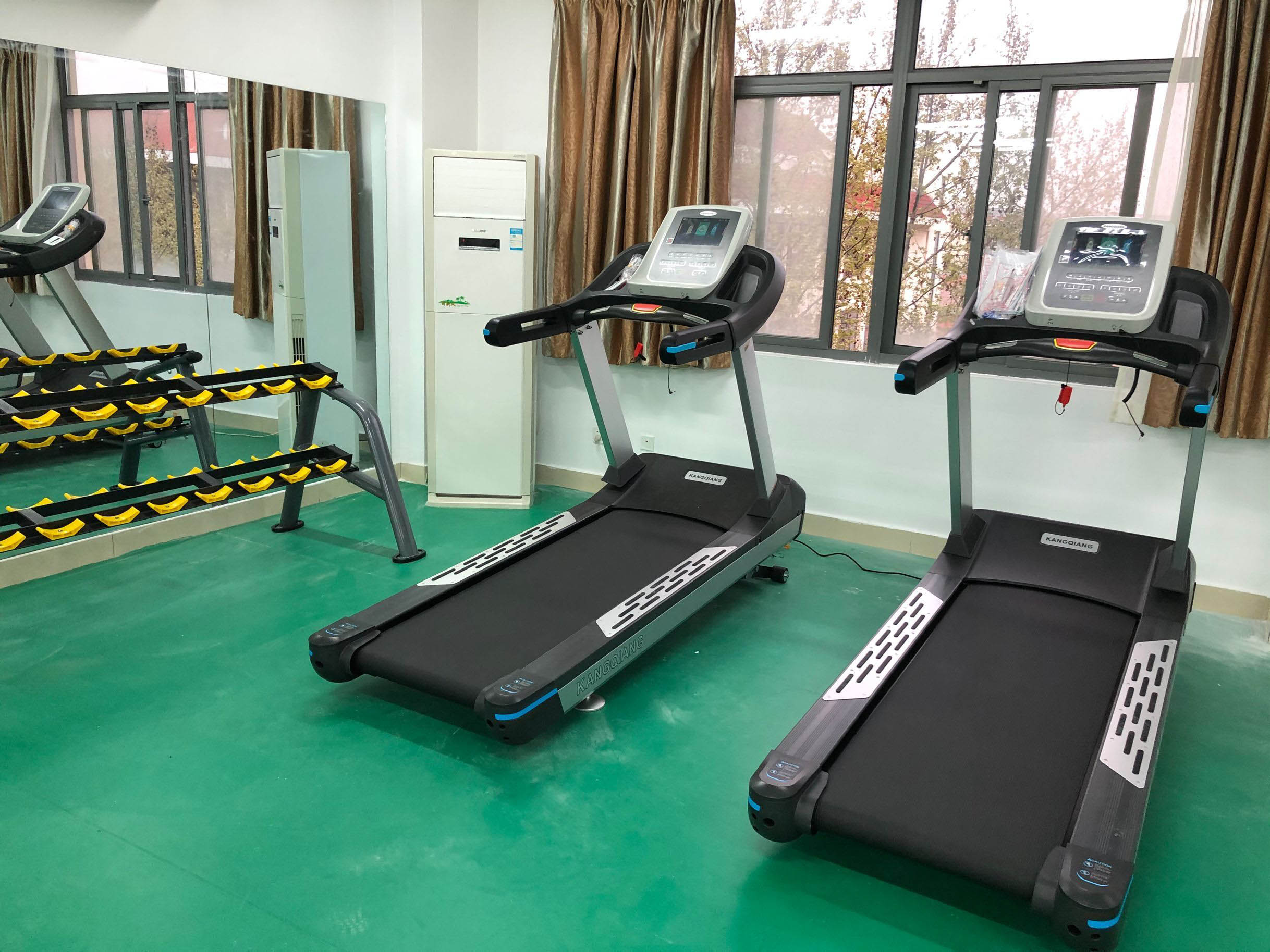 健身房器材 健身房器材