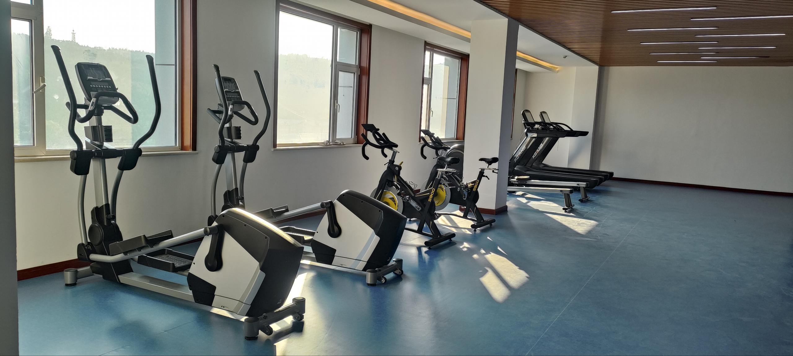 機關(guān)單位健身房器材 機關(guān)單位健身房器材