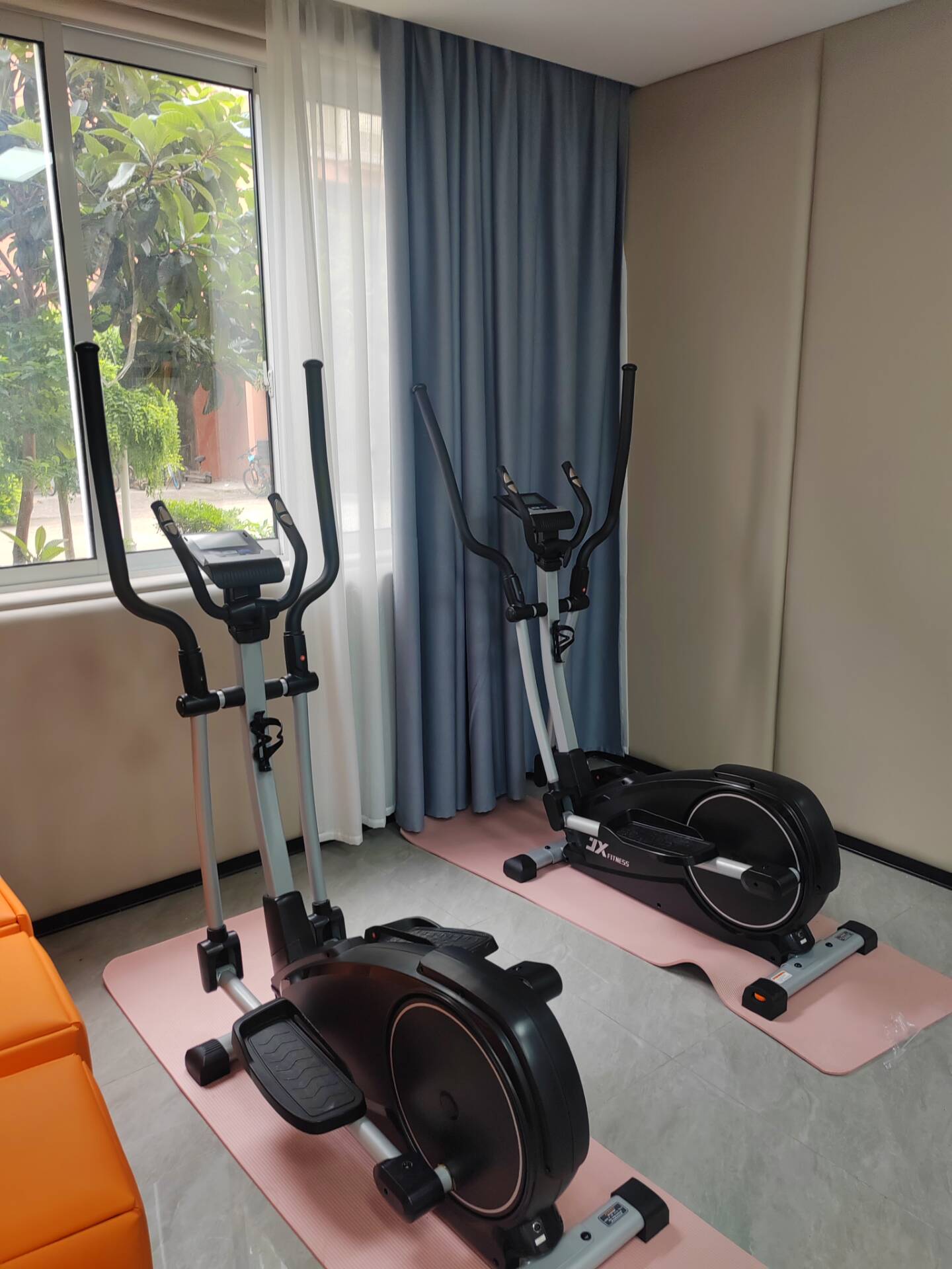 橢圓機(jī) 橢圓機(jī)