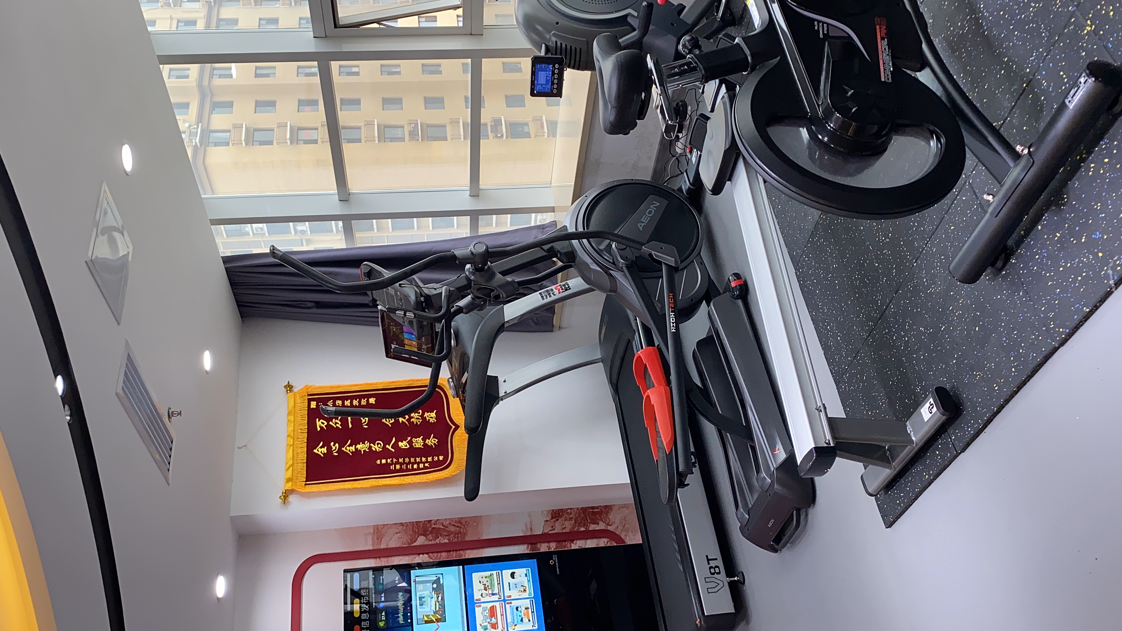 史密斯機的優缺點 史密斯機的優缺點